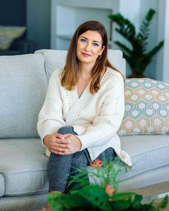 Izabela reading in a quiet space